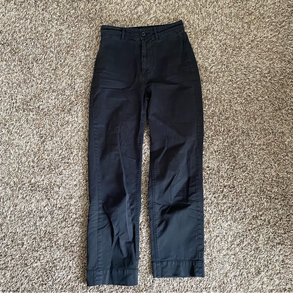 Everlane lightweight straight leg crop pants